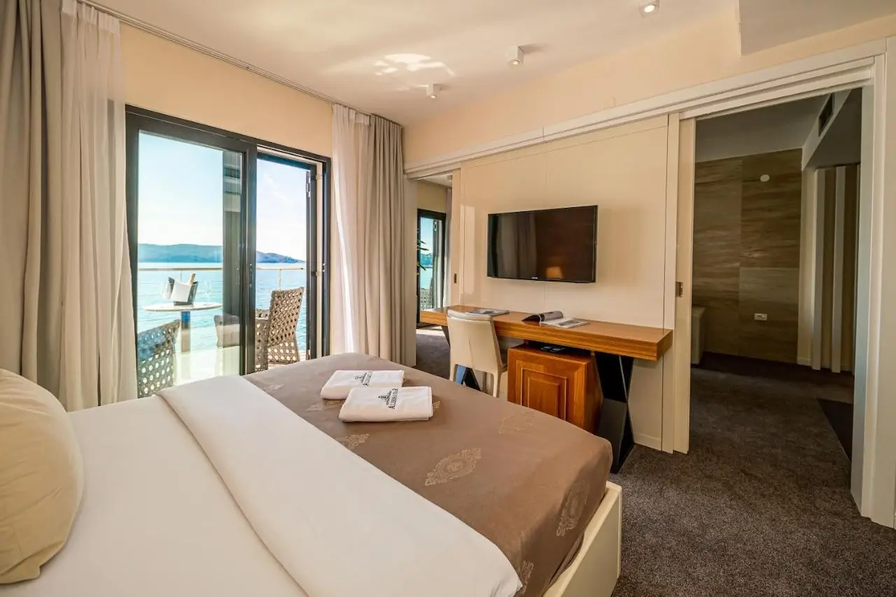 Hotel Aleksandar Rafailovii 4*, Будва