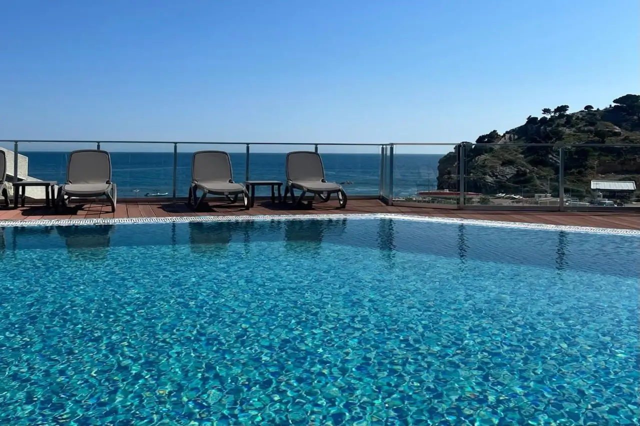Hotel Sato 4*, Сутоморе