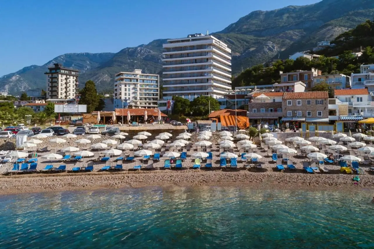 Hotel Sato 4*, Сутоморе