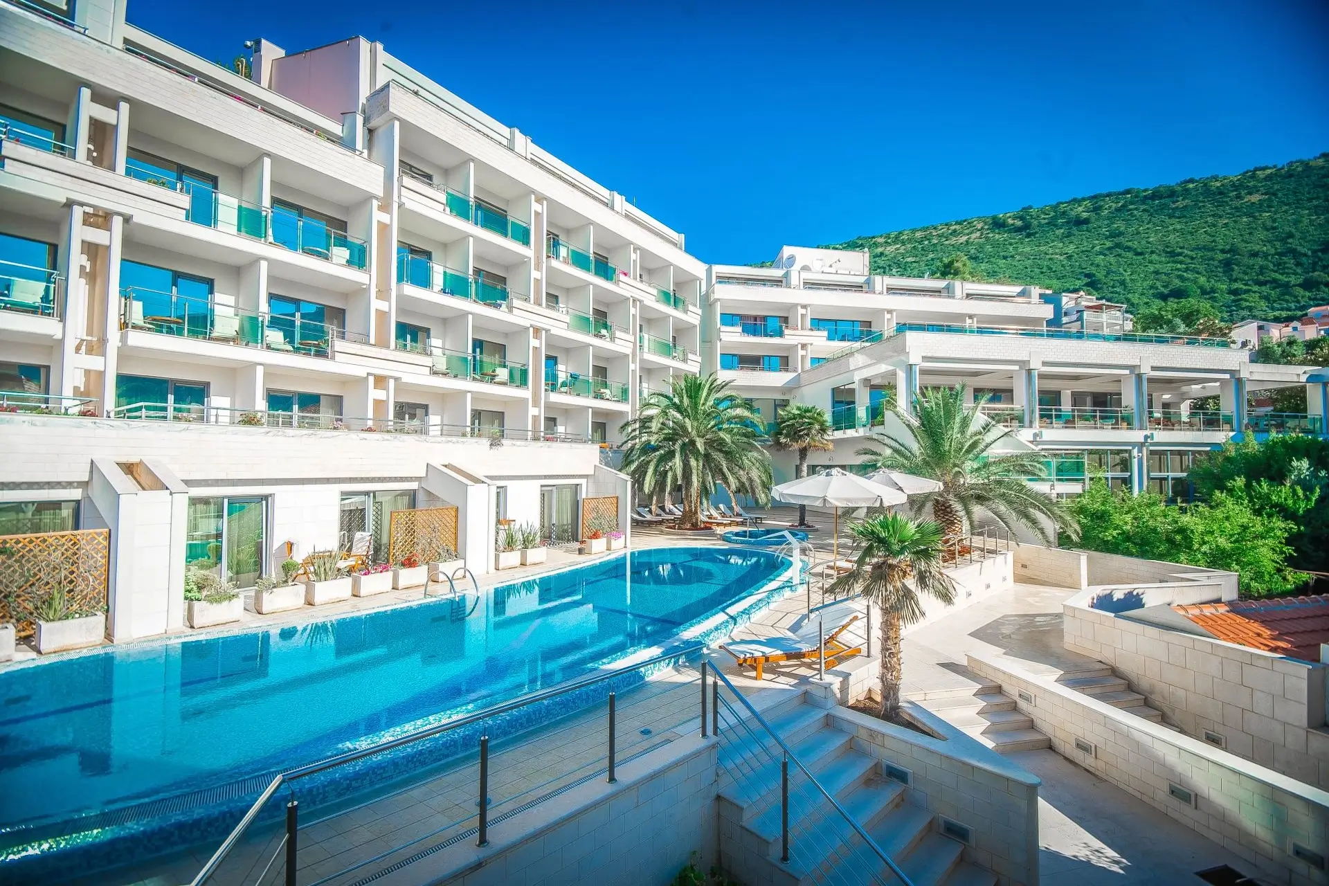 Monte Casa SPA & Wellness 4*, Петровац
