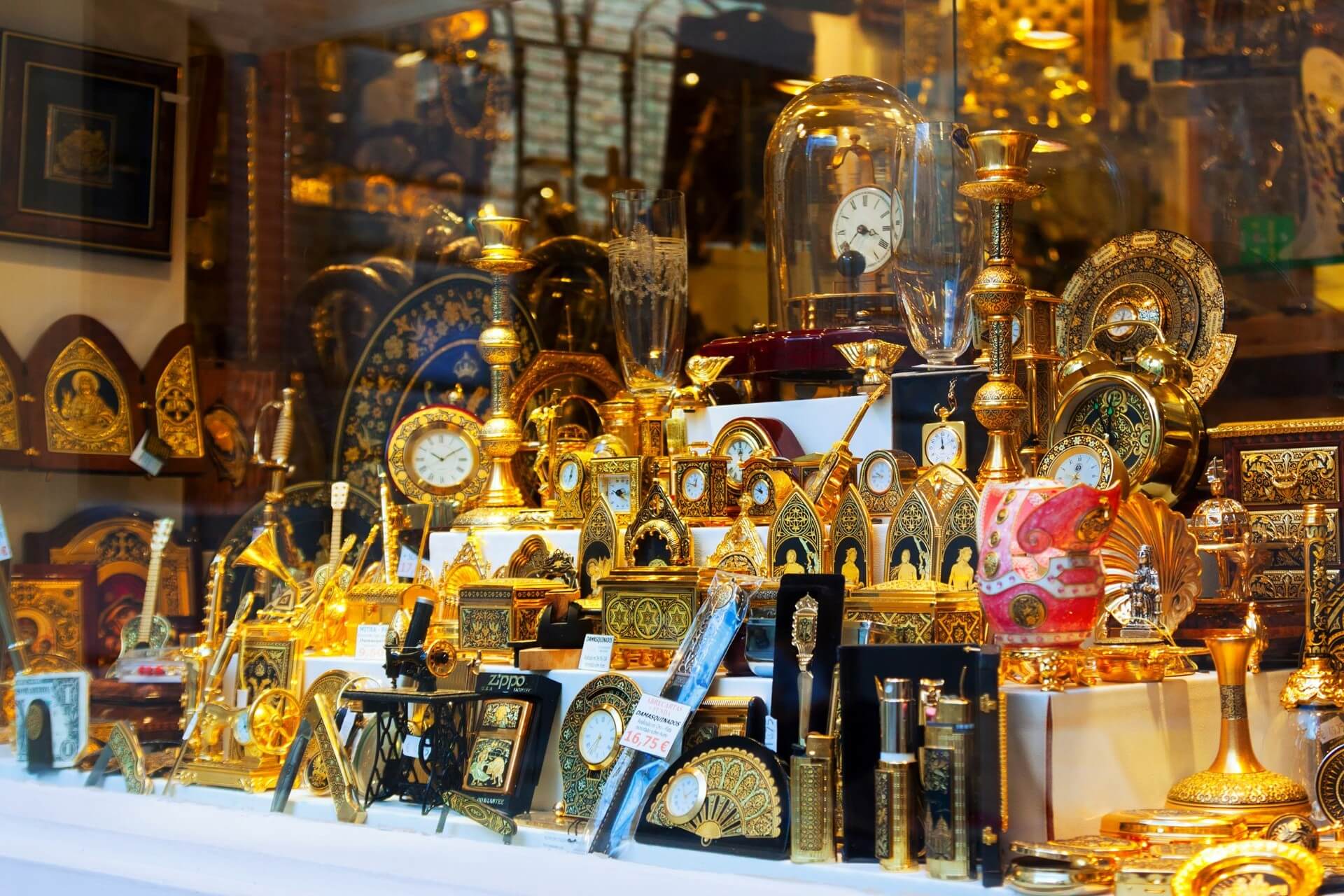 Антиквариат, Испания