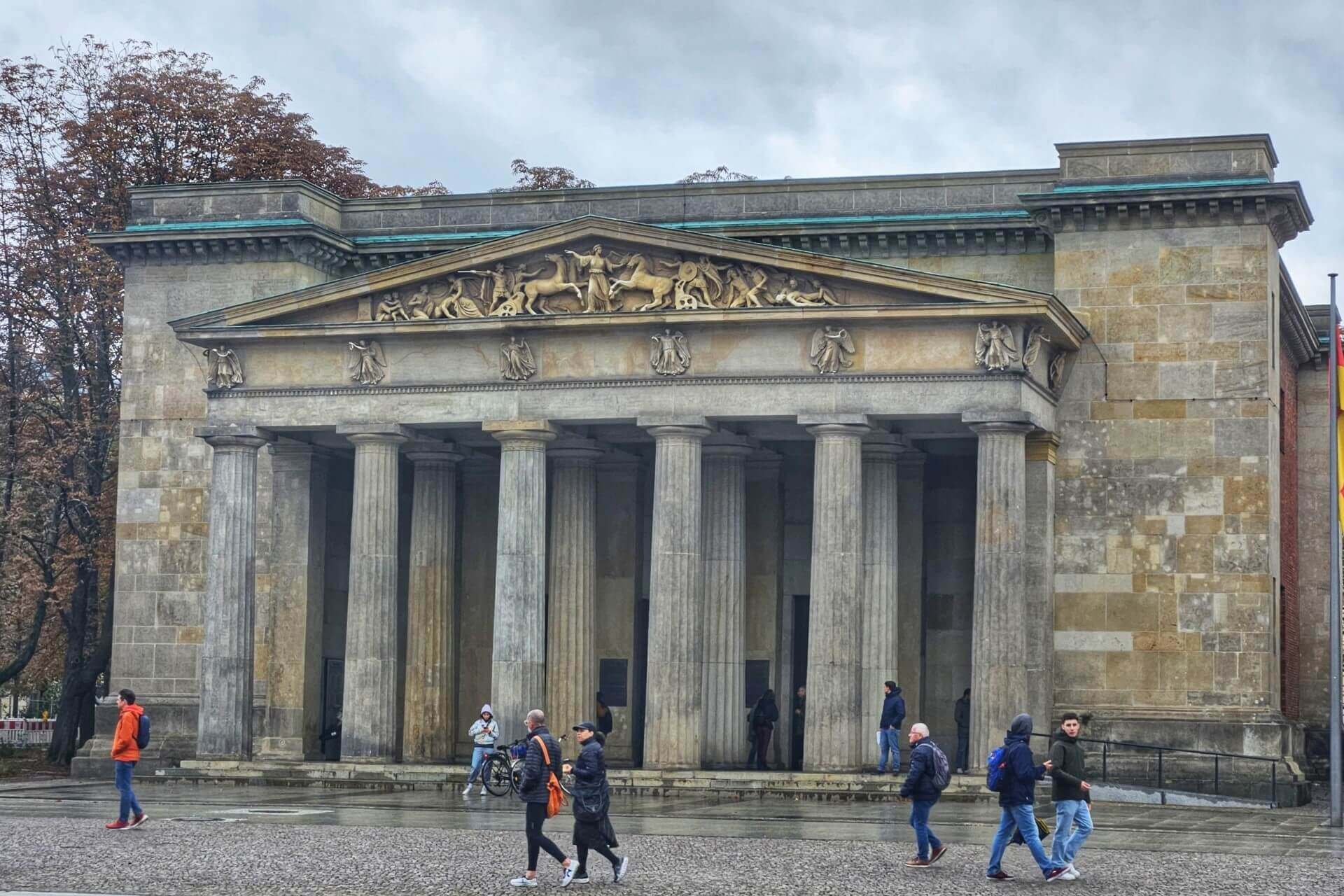 Мемориал НойеВахе, Берлин