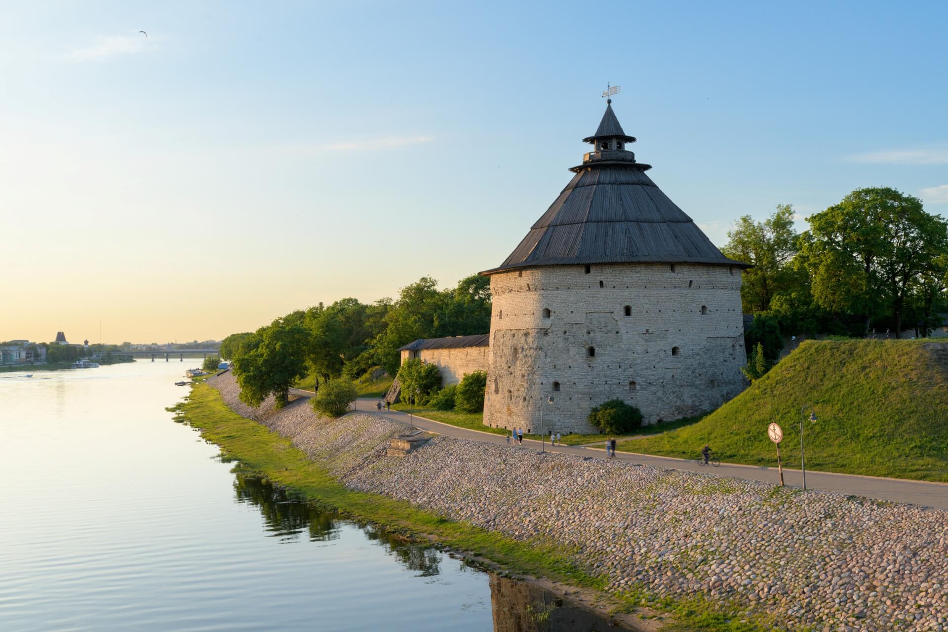 Покровская башня, Псков