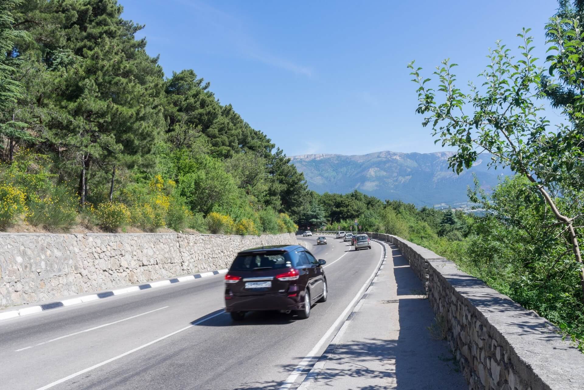 Аренда автомобиля в Крыму