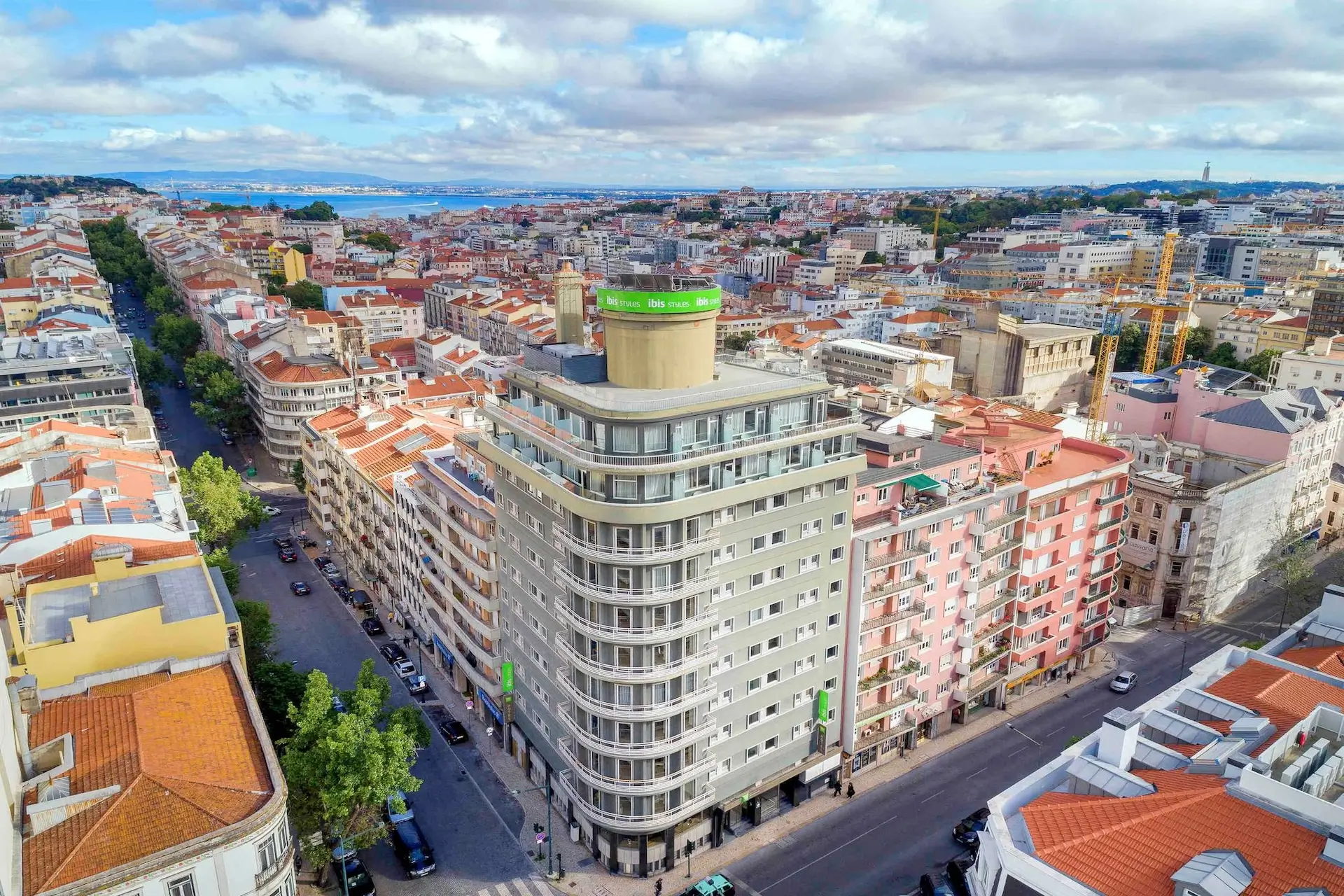 Ibis Styles Lisboa Centro Liberdade NE 3*, Лиссабон