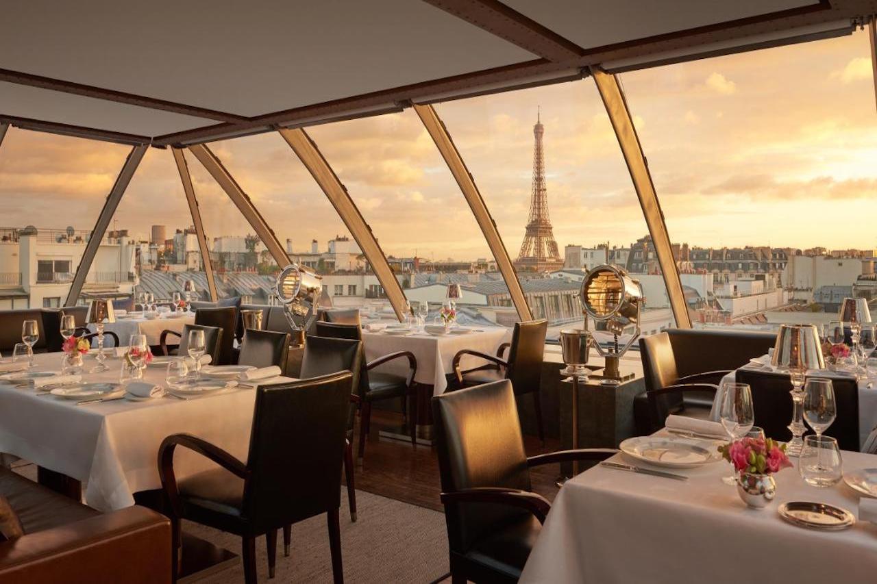 Hotel The Peninsula Paris 5*, Париж