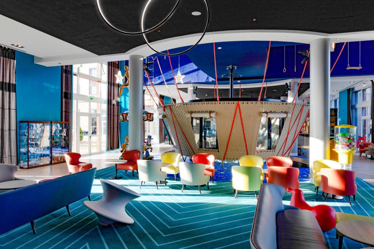 Magic Circus Hotel Marne La vallee 4*, Маньи-ле-Онгр