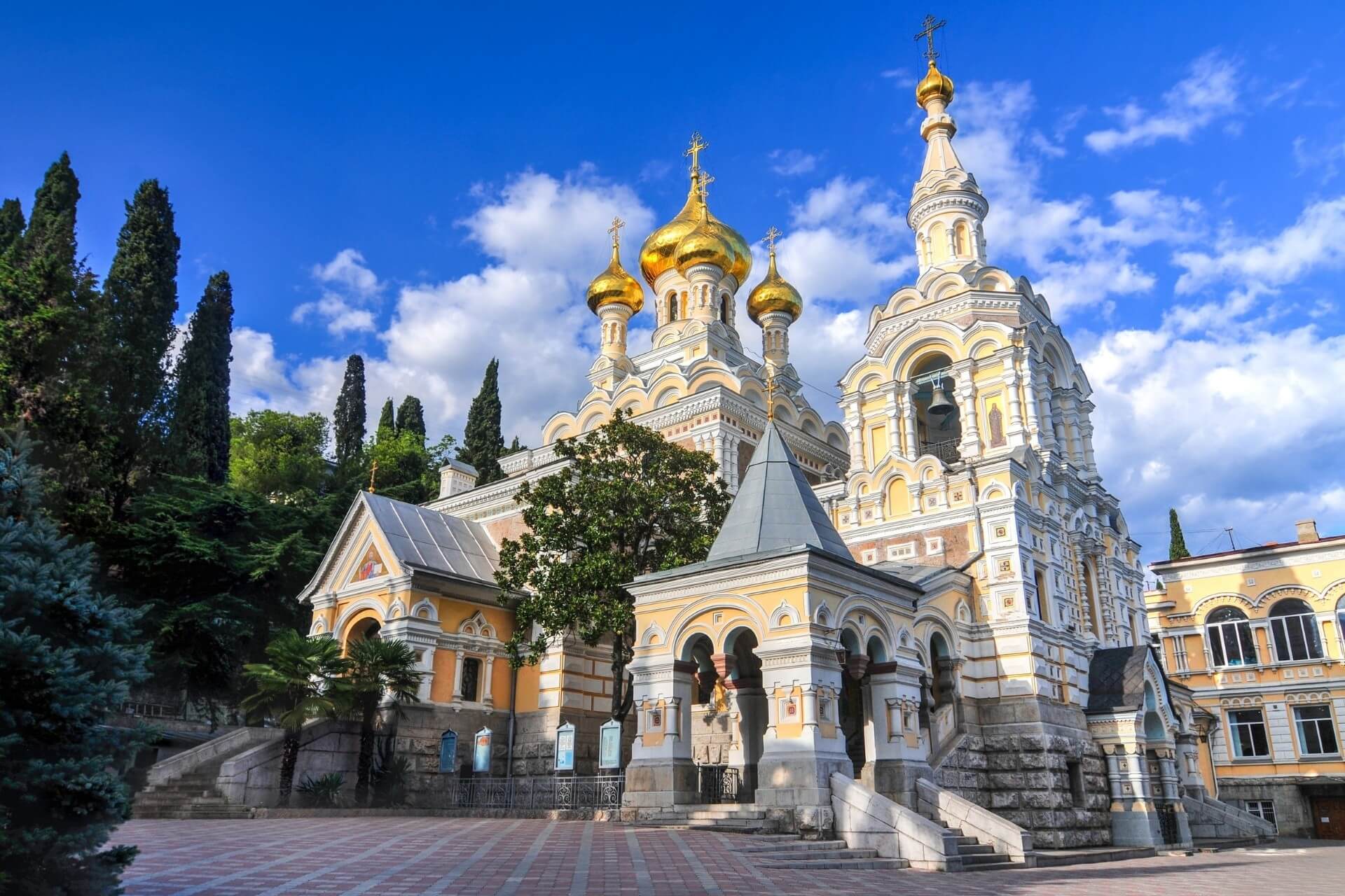 Собор Александра Невского, Ялта