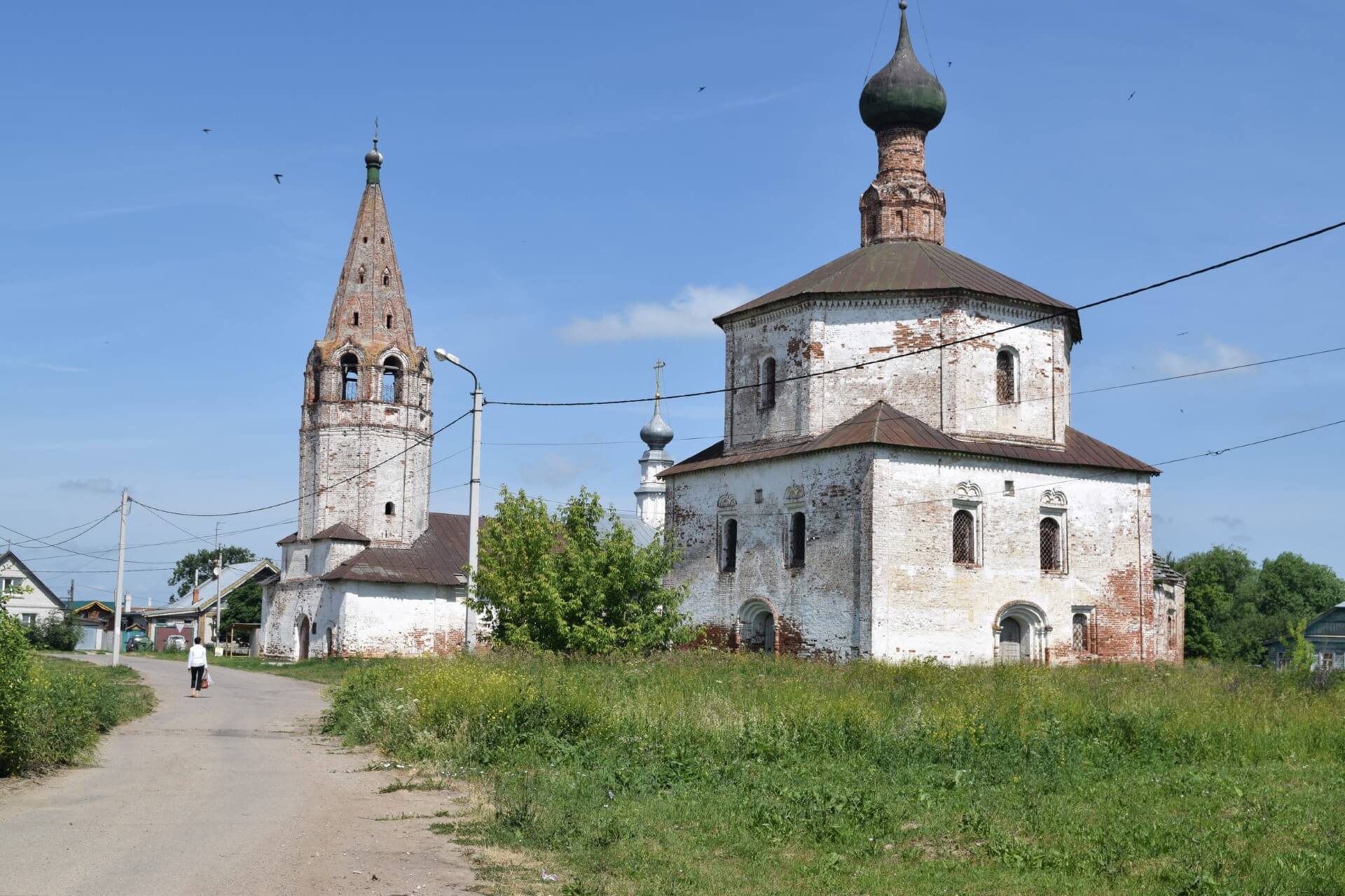 Козьмодемьянская и Крестовоздвиженская церкви, Суздаль