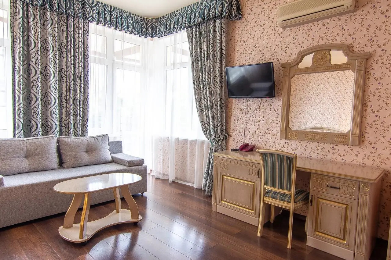 Богородск 3*, Адлер