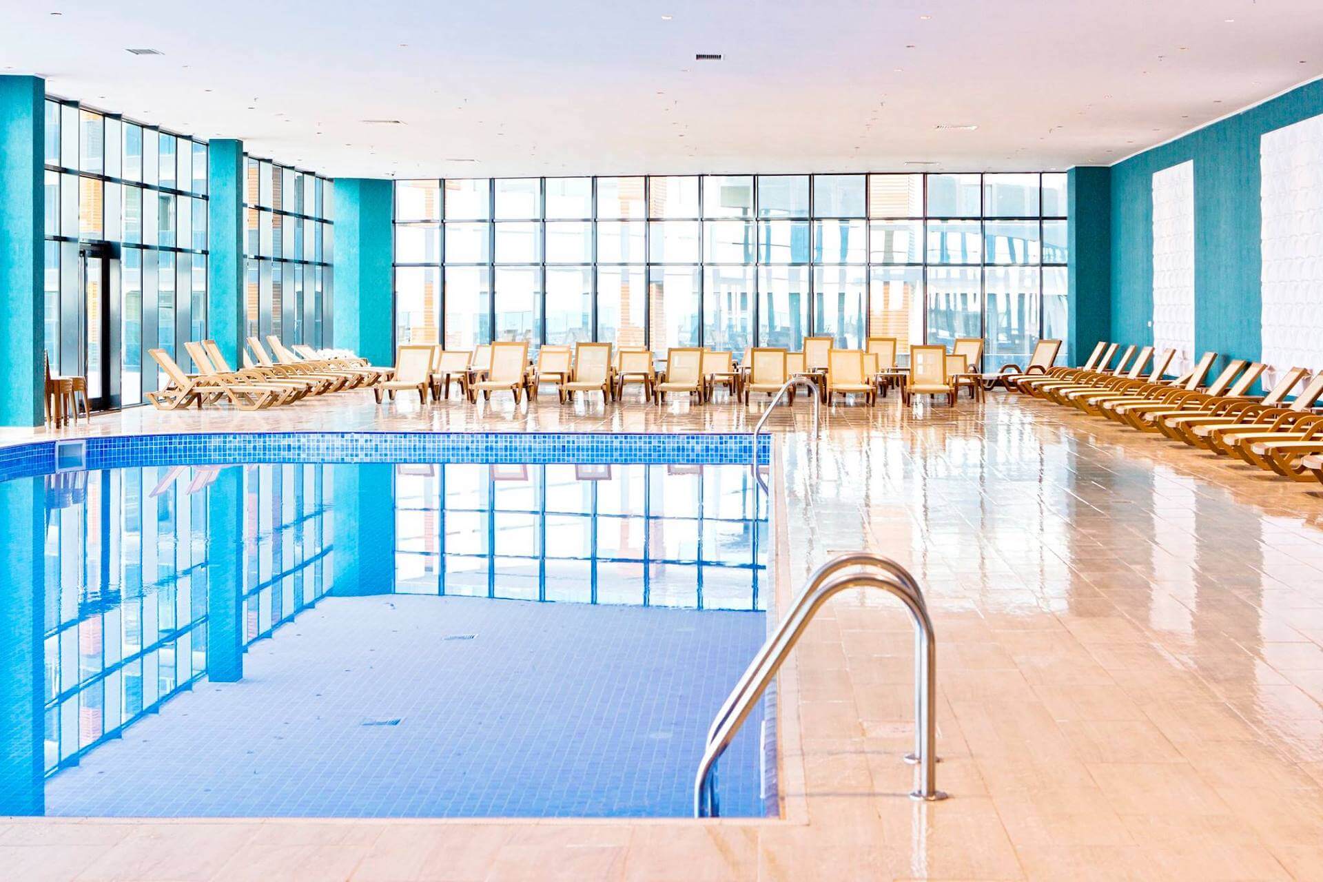 Euphoria Batumi Convention & Casino Hotel 4*, Батуми