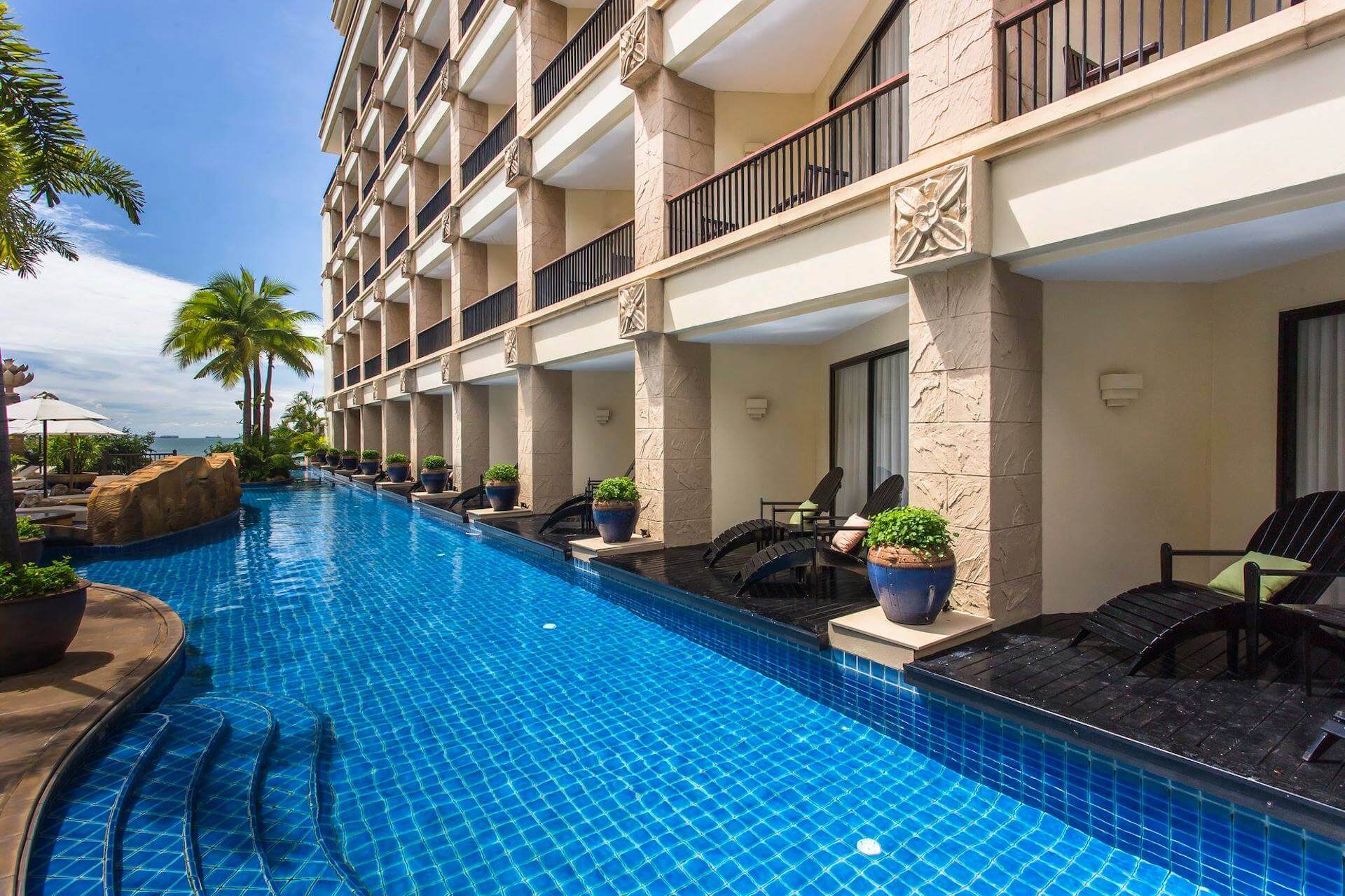 Garden Cliff Resort and Spa 5*, Паттайя