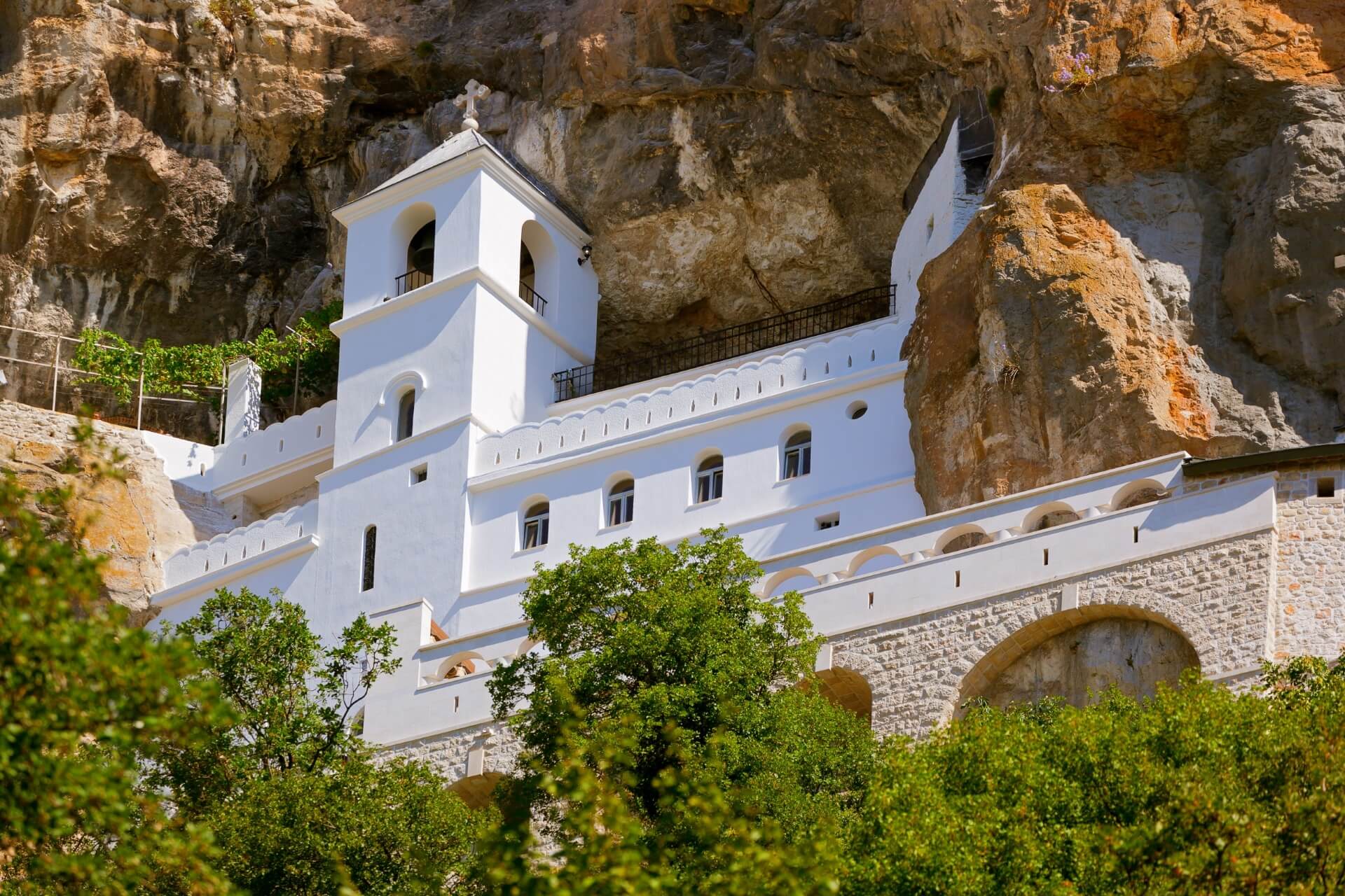 Монастырь Острог, Черногория