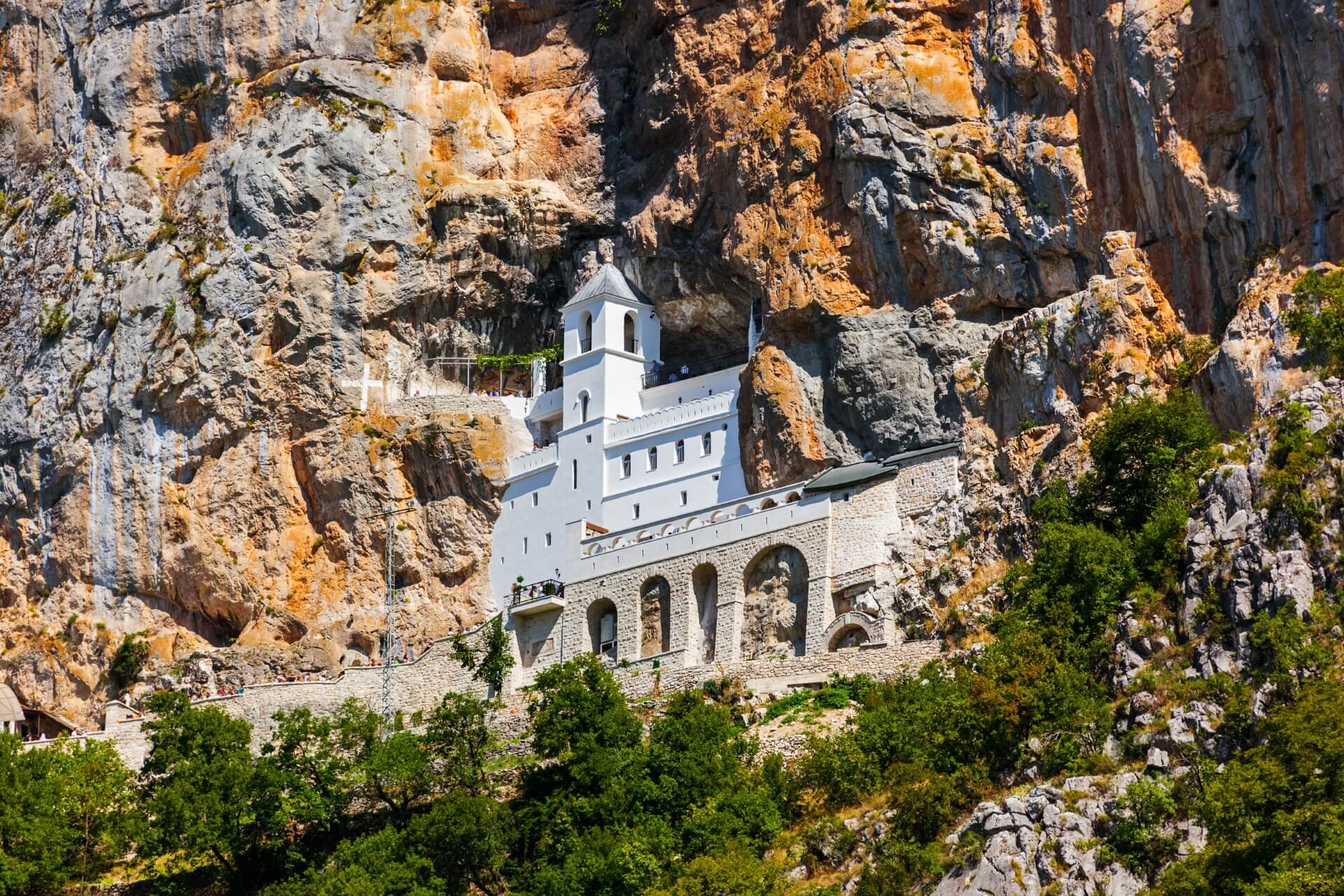 Монастырь Острог, Черногория