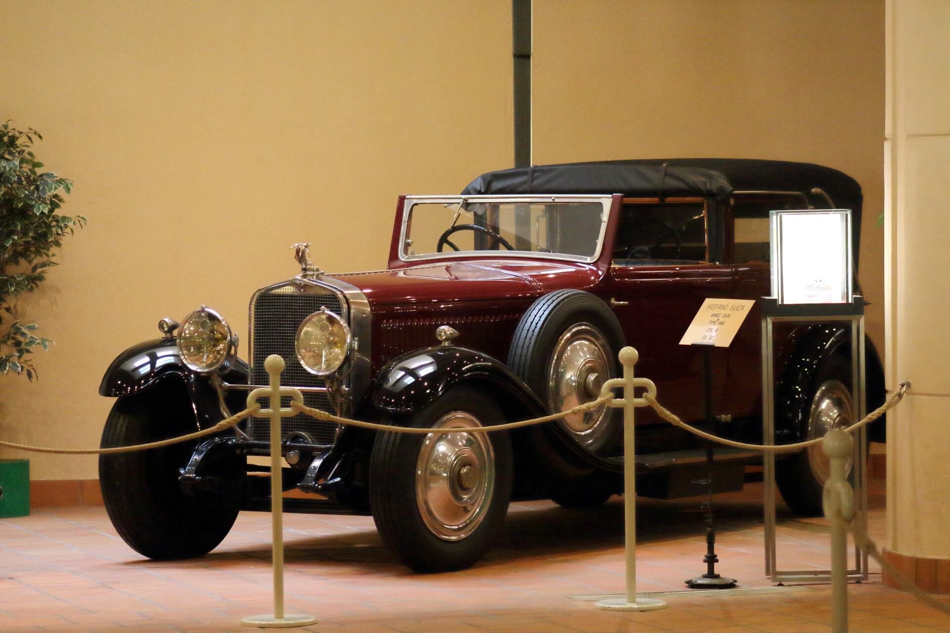 Музей старинных автомобилей, Монако