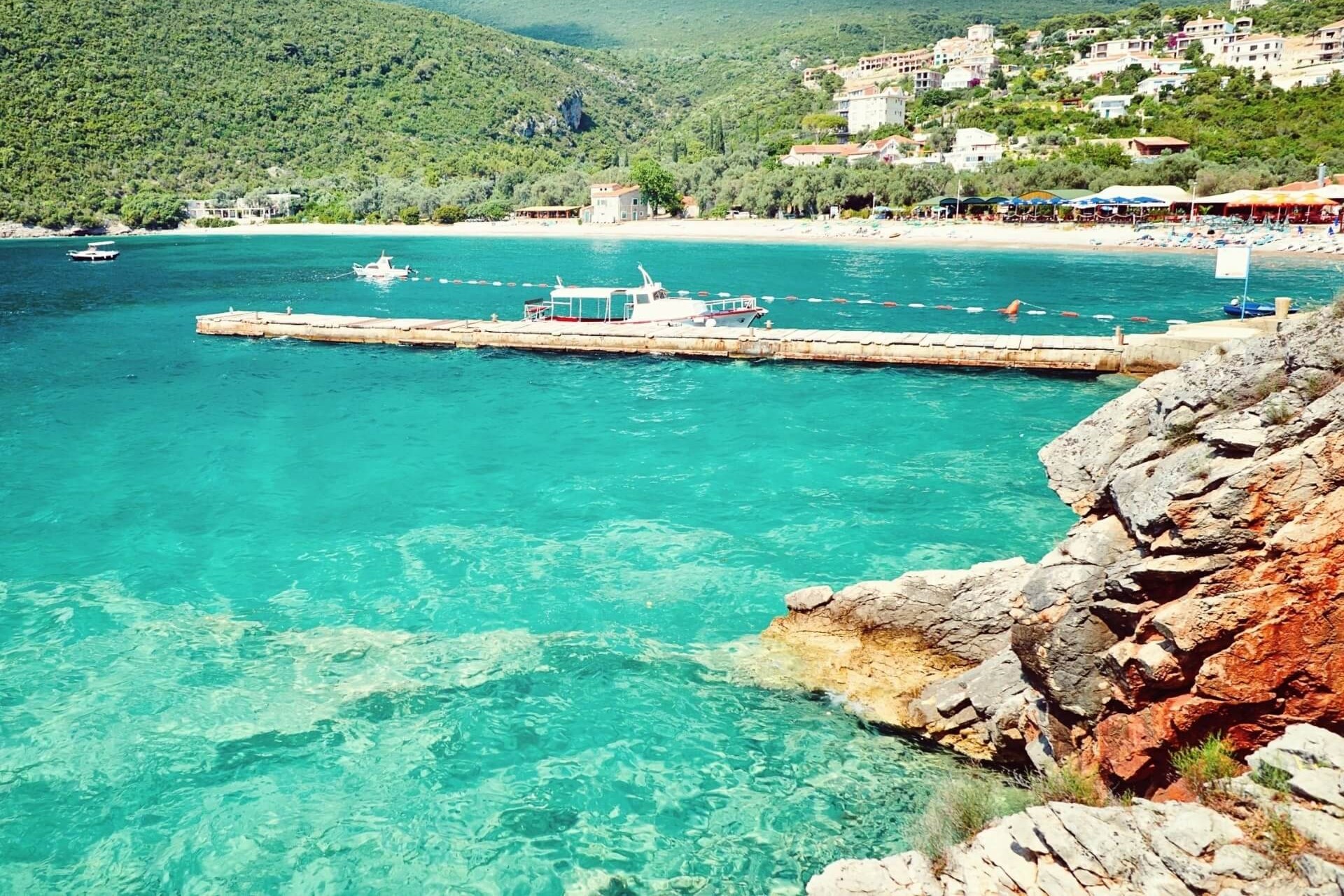 Пляж Жаница, Черногория
