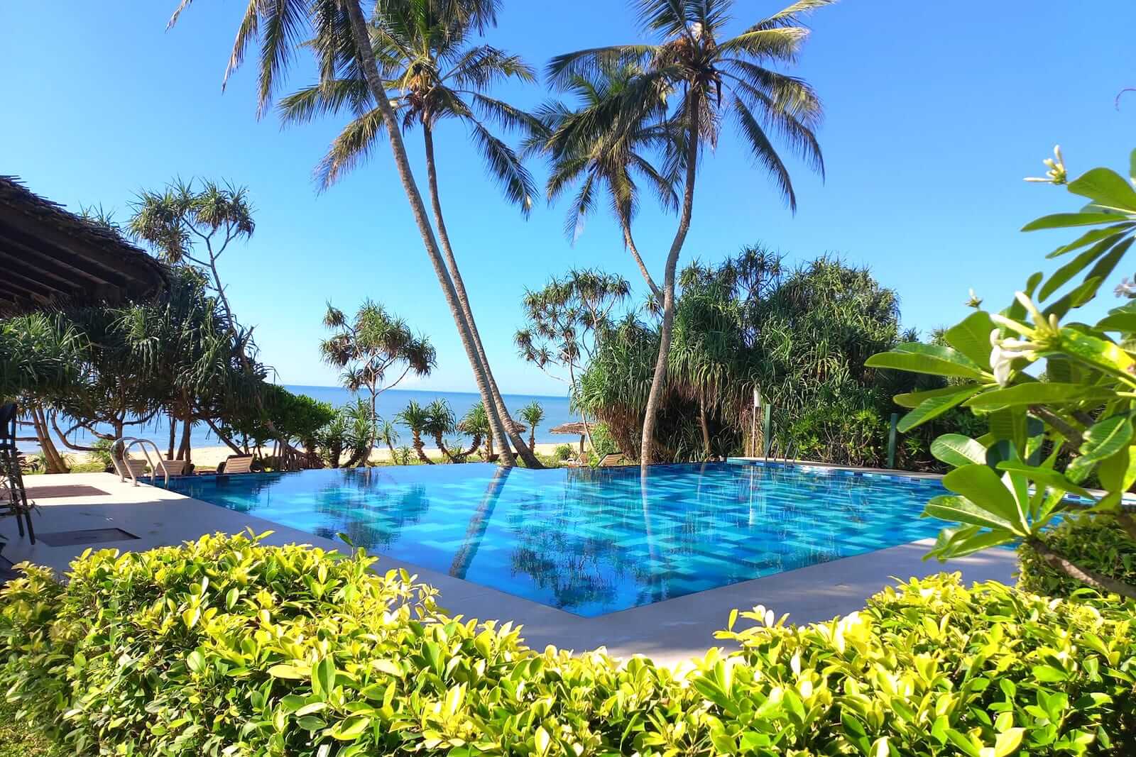 Ananya Beach Resort 4*, Тангалла