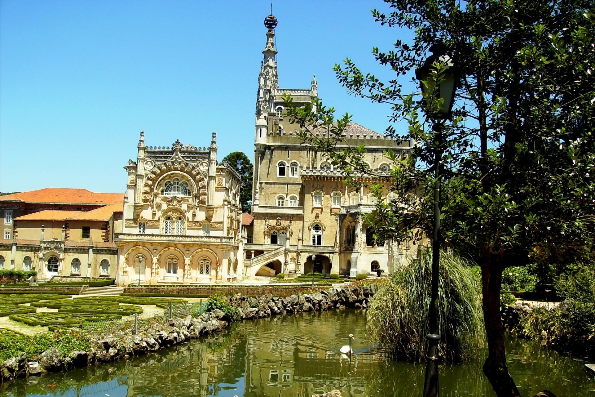 Автомобильная экскурсия «Сказка леса Буссако», Португалия