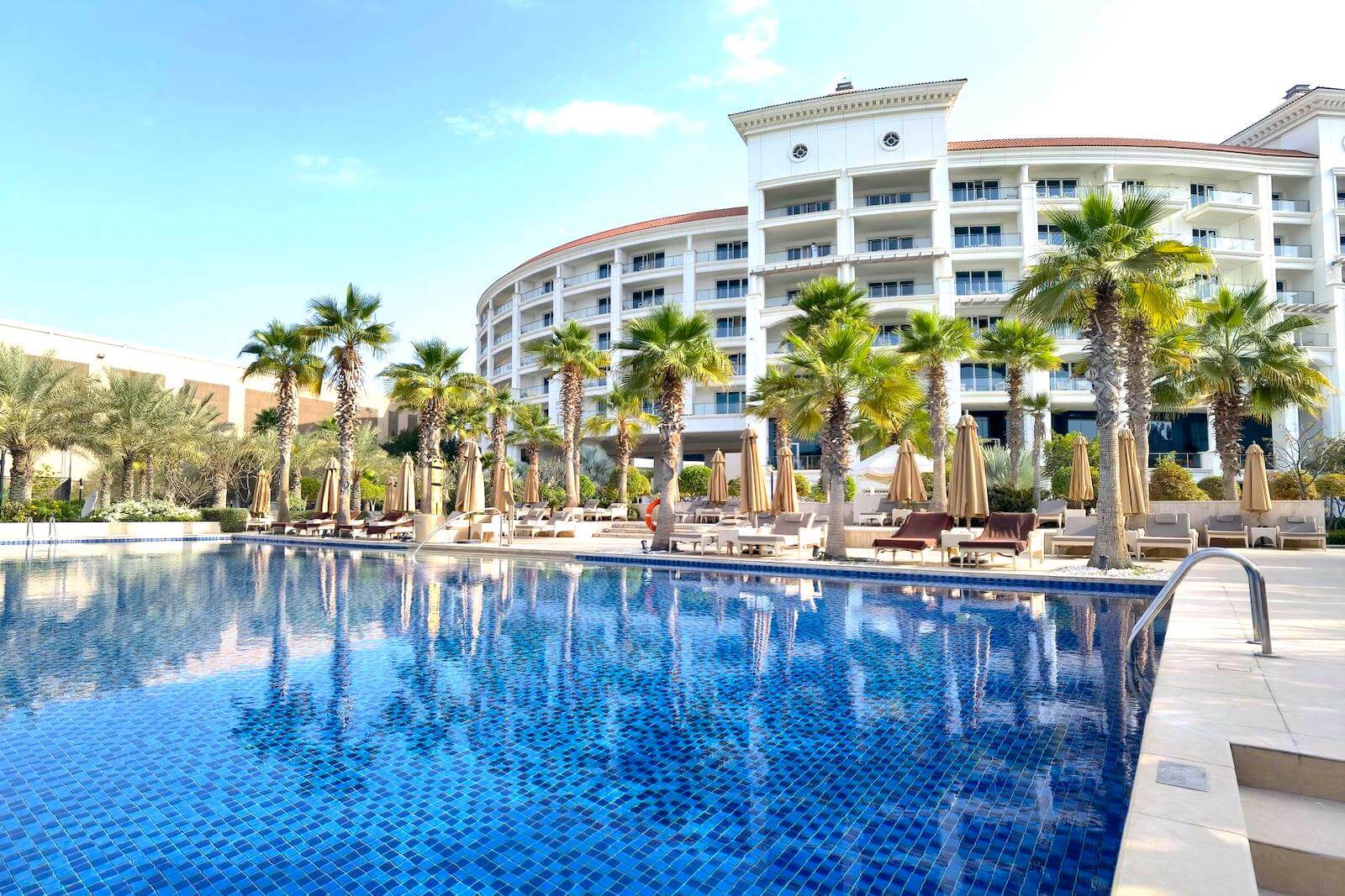Waldorf Astoria Dubai Palm Jumeirah 5*, Дубай