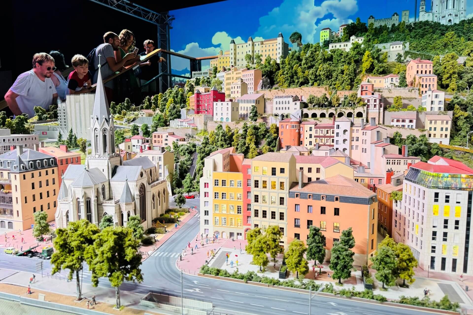 Парк миниатюр Mini World Lyon, Лион
