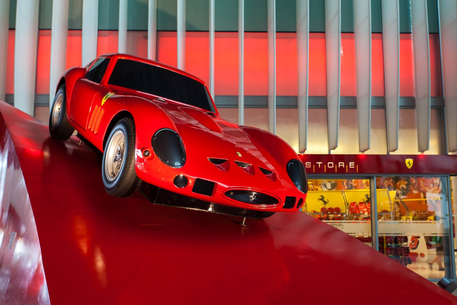 Ferrari World, Абу-Даби