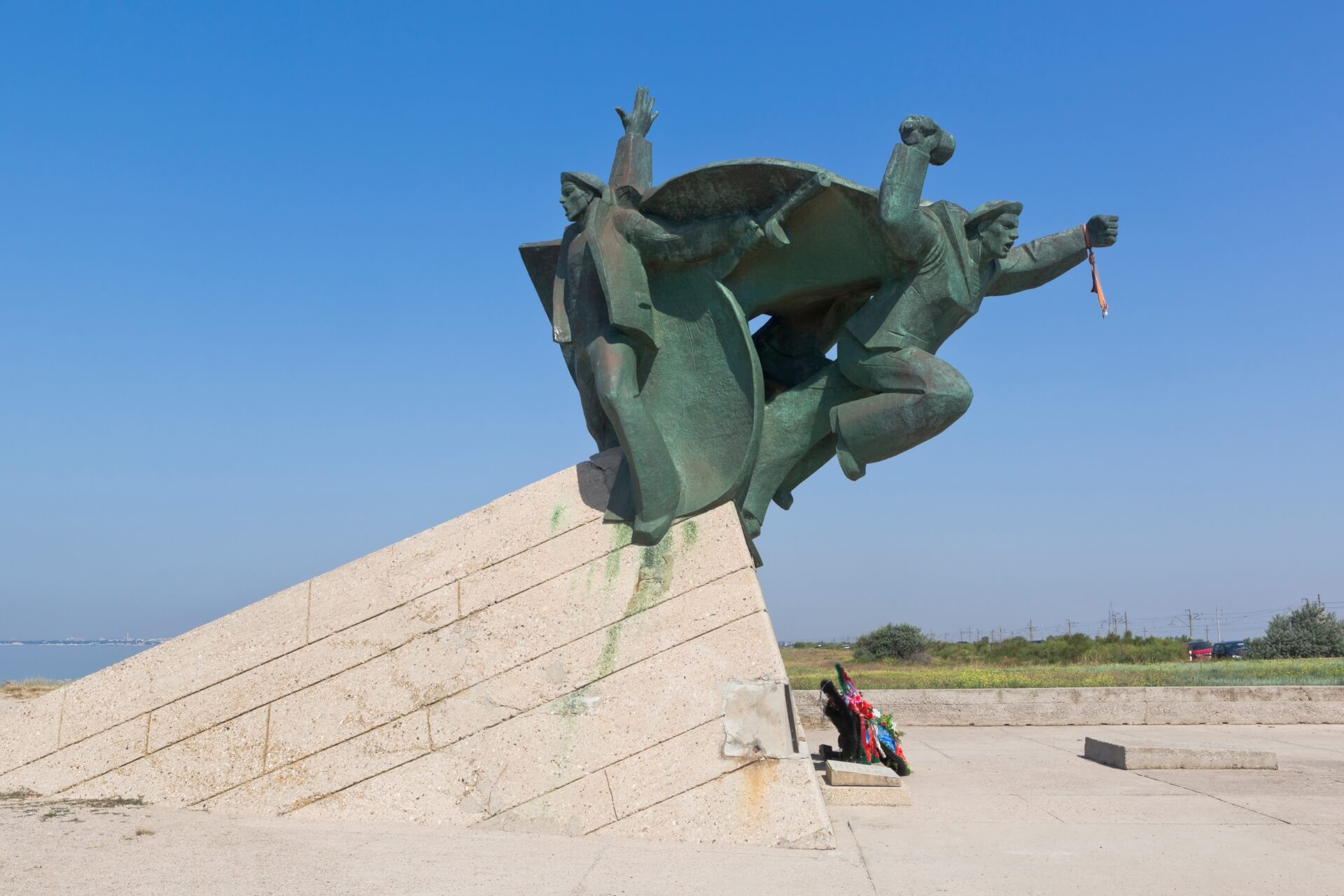 Памятник морякам-десантникам, Евпатория