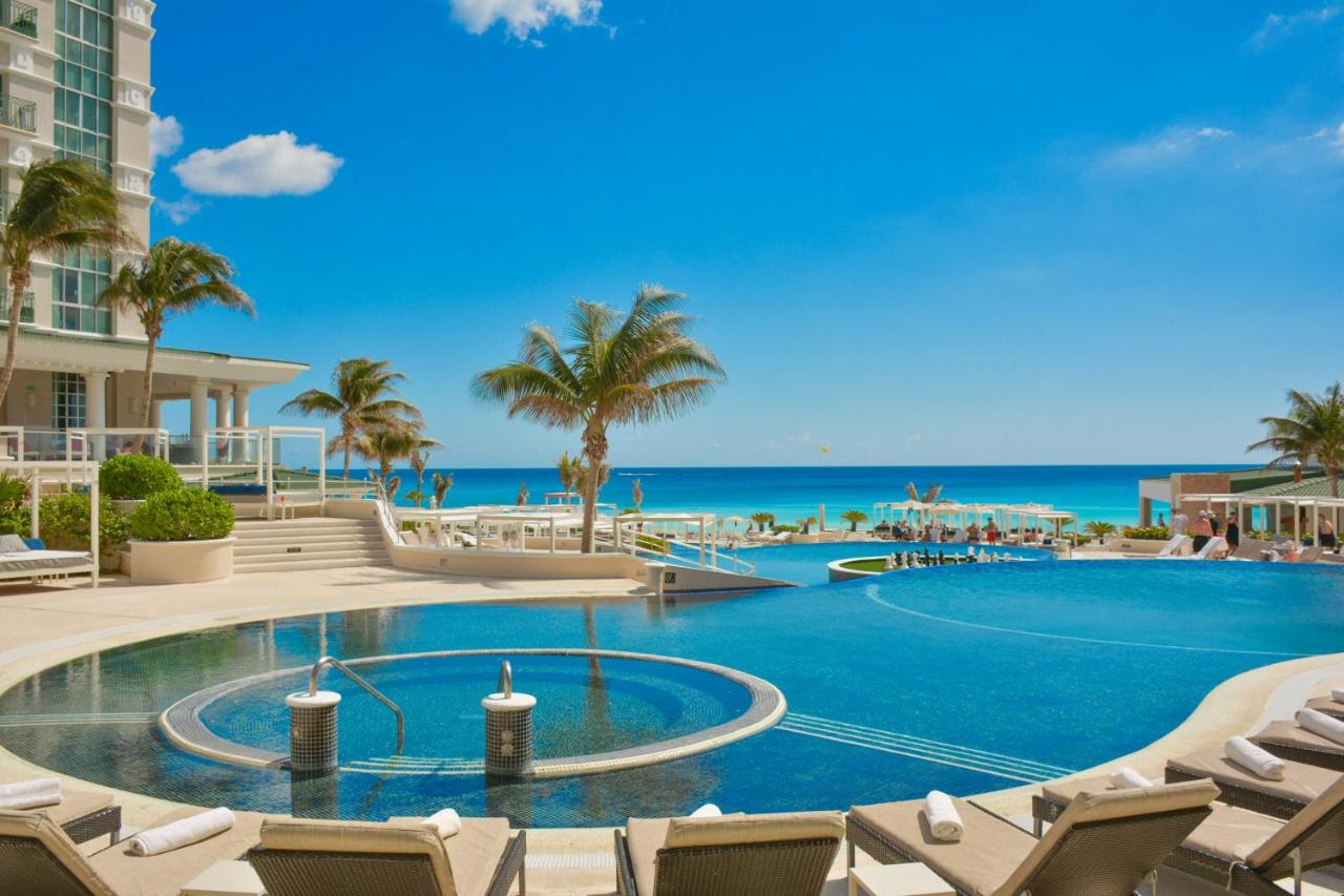 Sandos Cancun 5*, Канкун