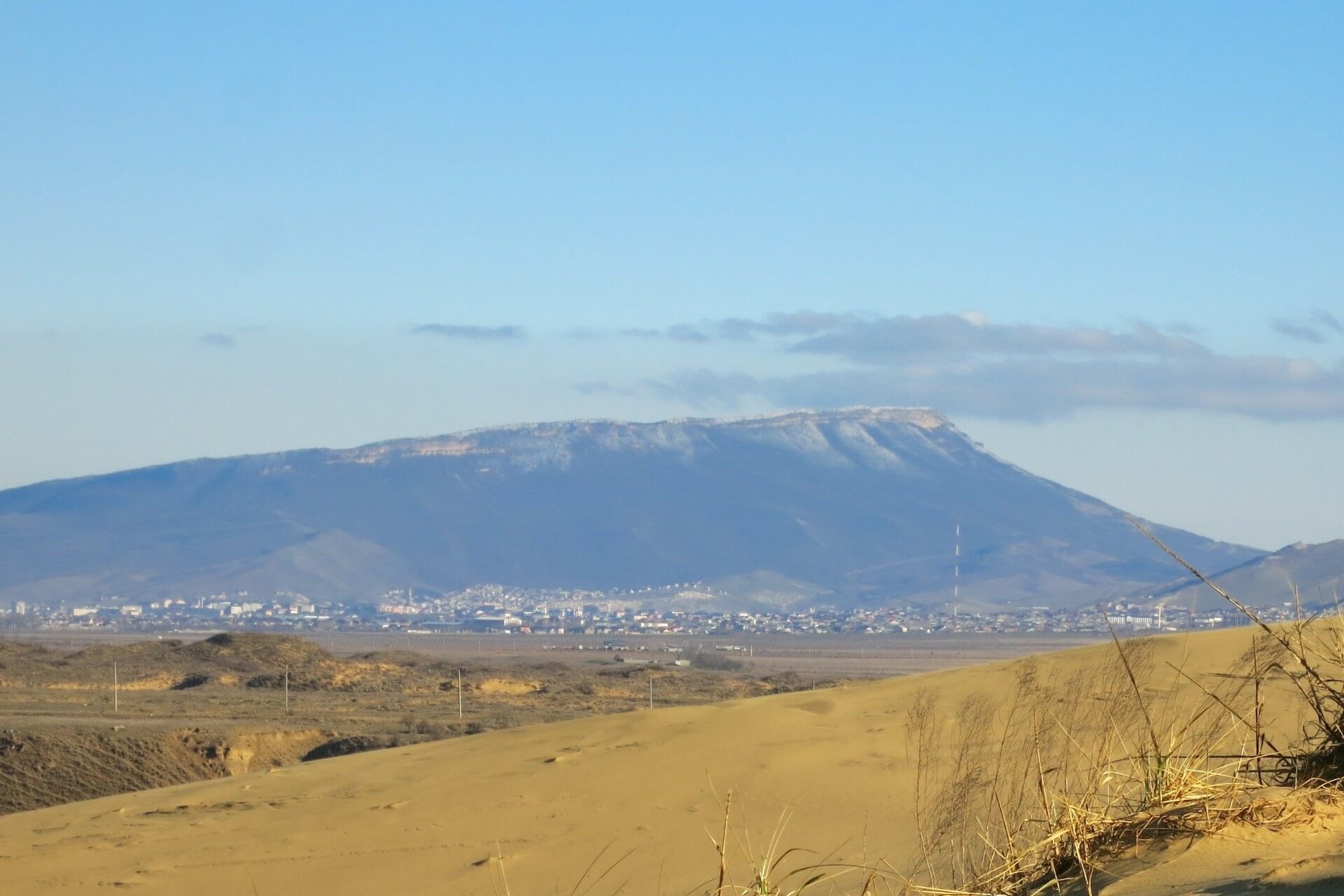 Гора Тарки-Тау, Махачкал