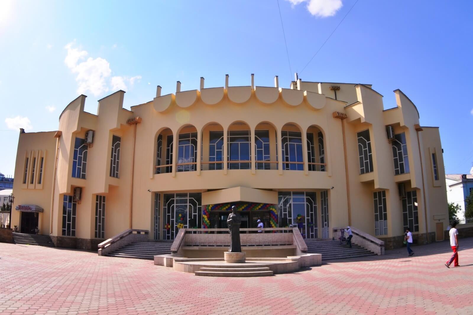 Улица Буйнакского, Махачкала