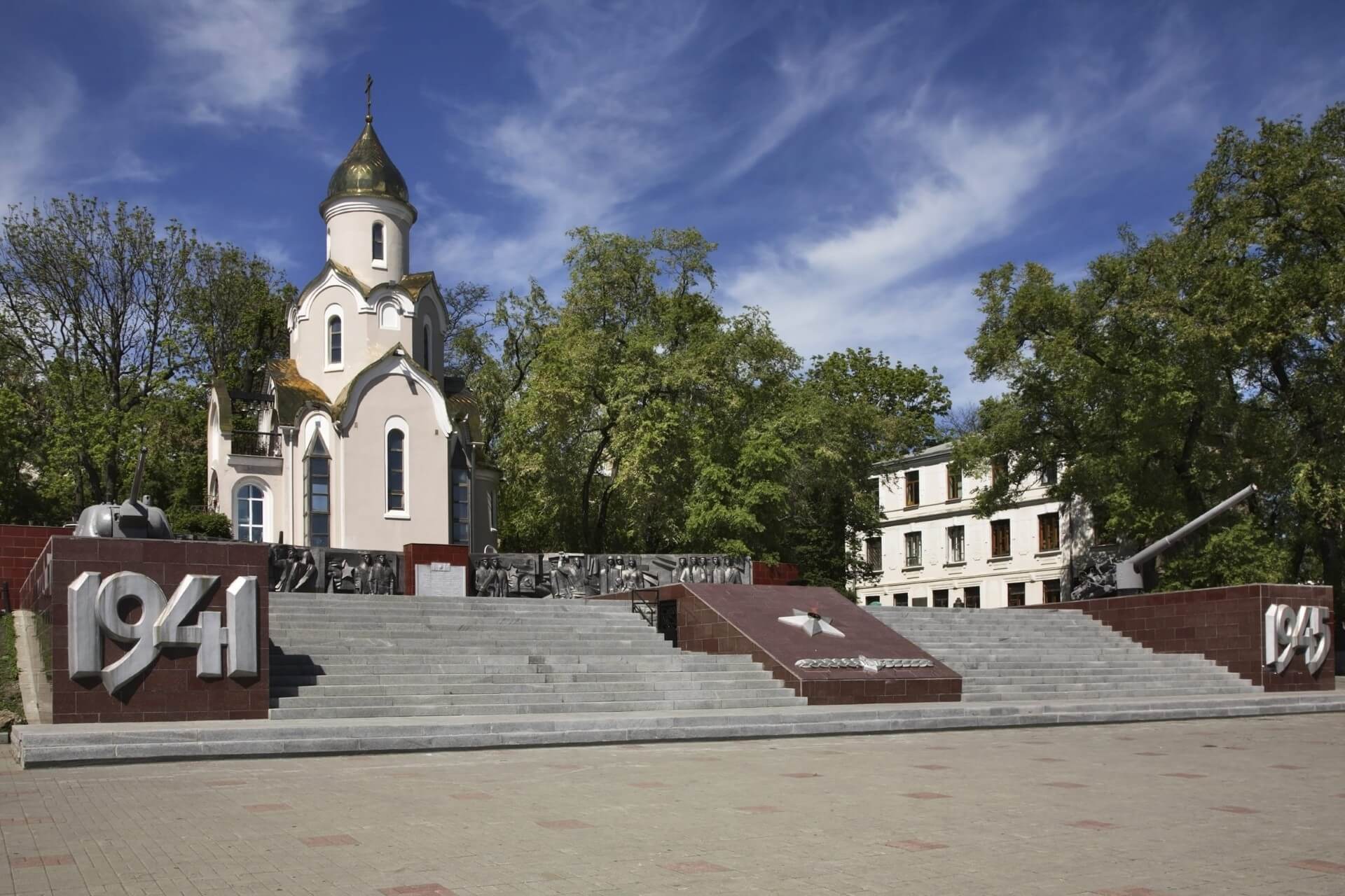 Мемориальный комплекс на Корабельной набережной, Владивосток