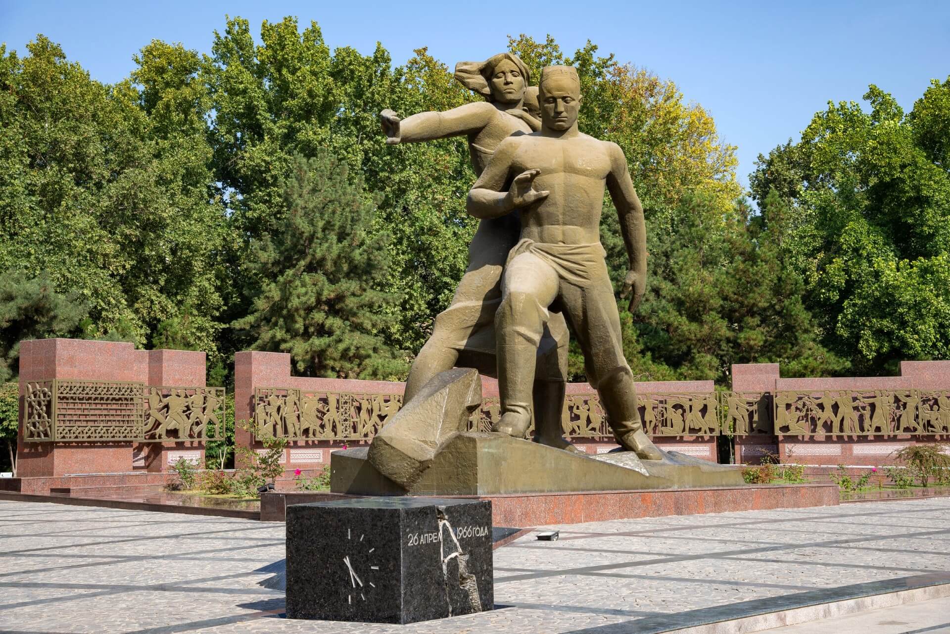 Монумент «Мужество», Ташкент