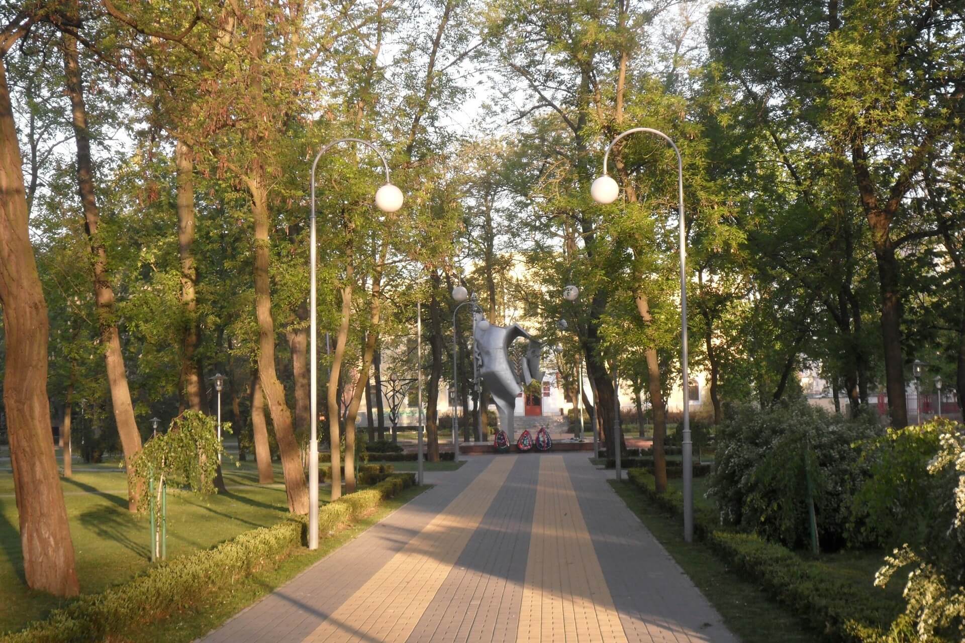 Сквер Иконникова, Брест