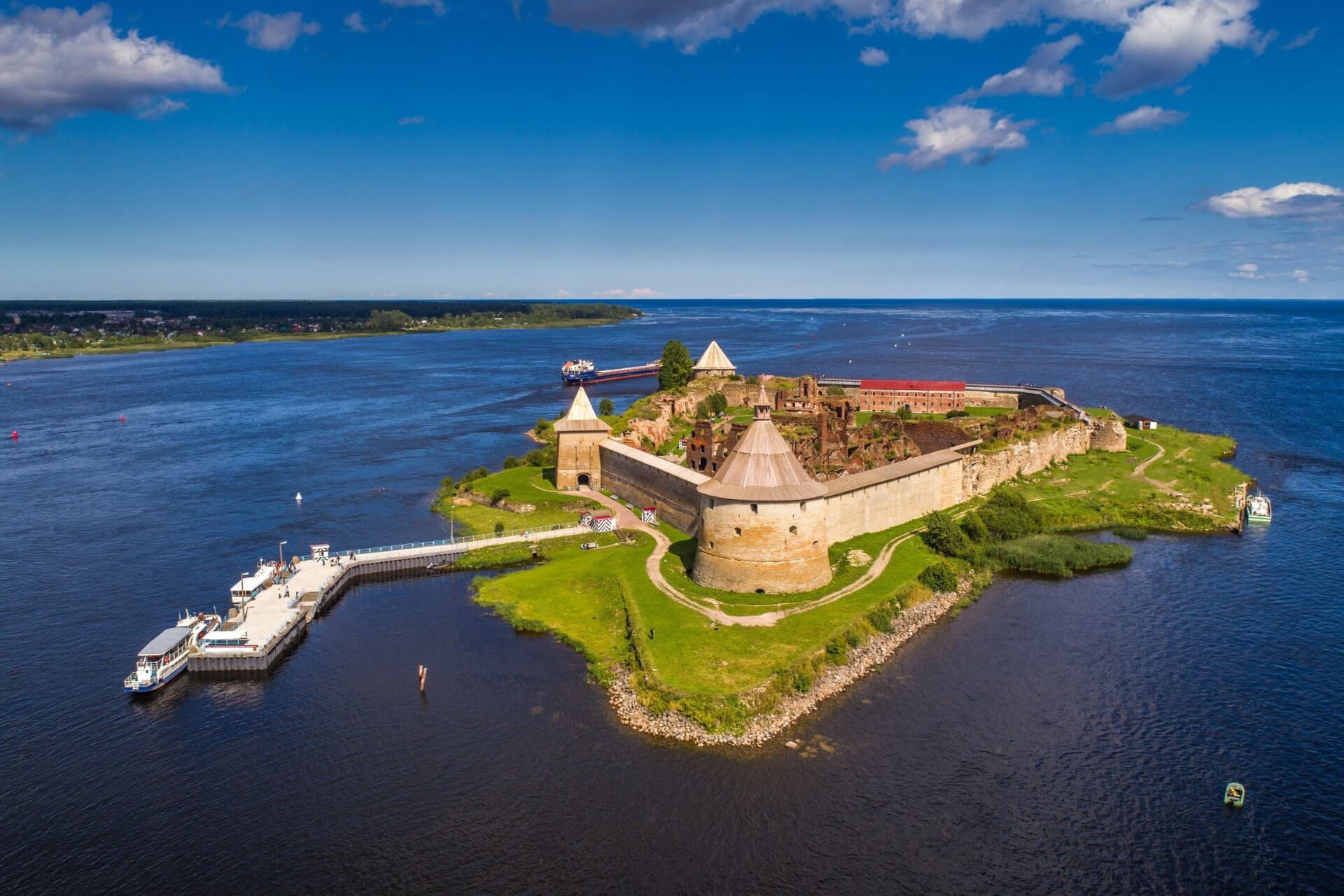 На метеоре — в крепость Орешек, Санкт-Петербург