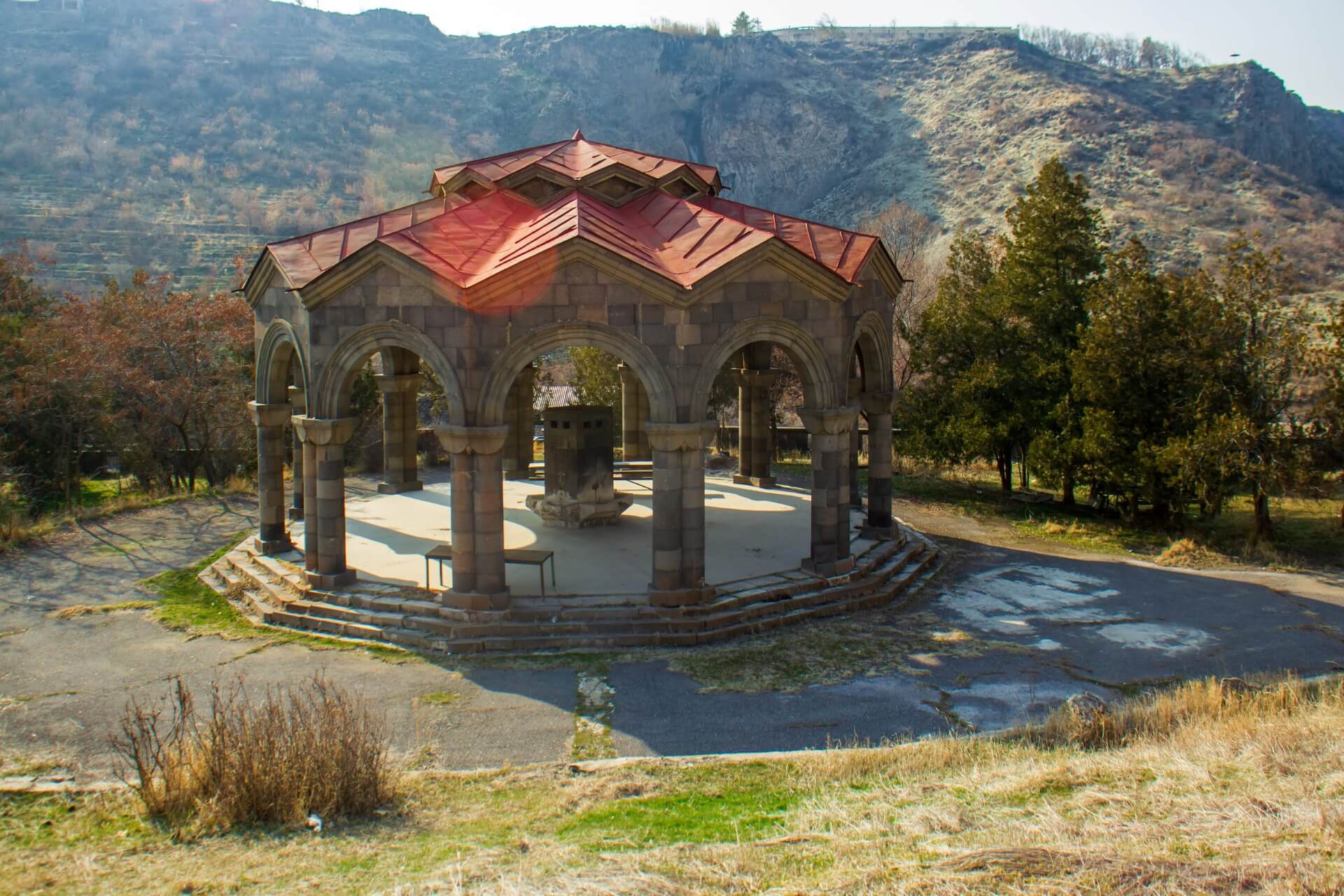 Арзни, Армения
