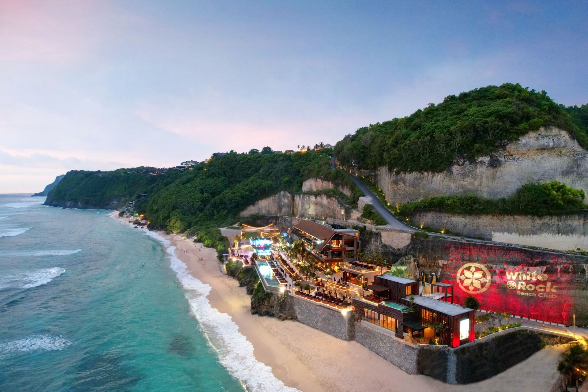 White Rock Beach Club, Бали