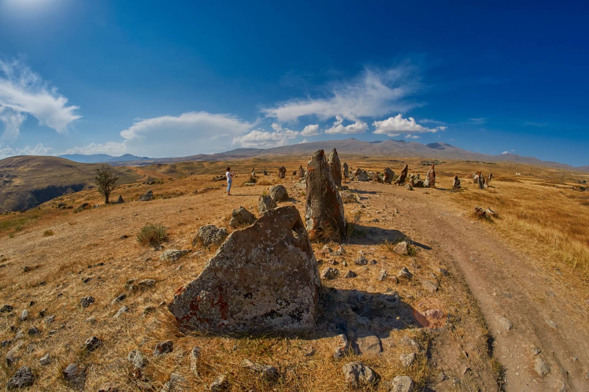 Зорац-Карер, Армения