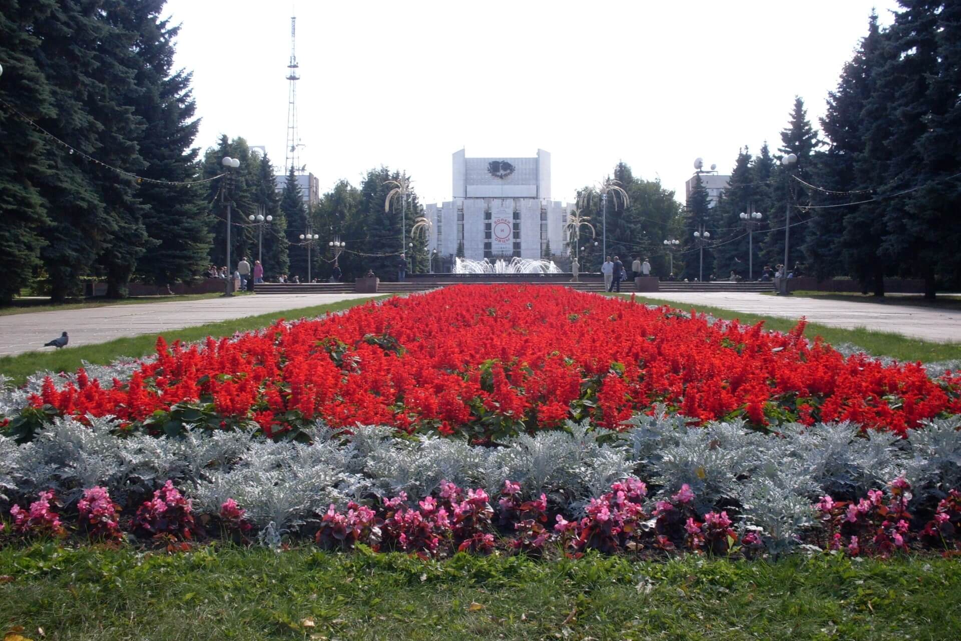 Площадь Революции, Челябинск