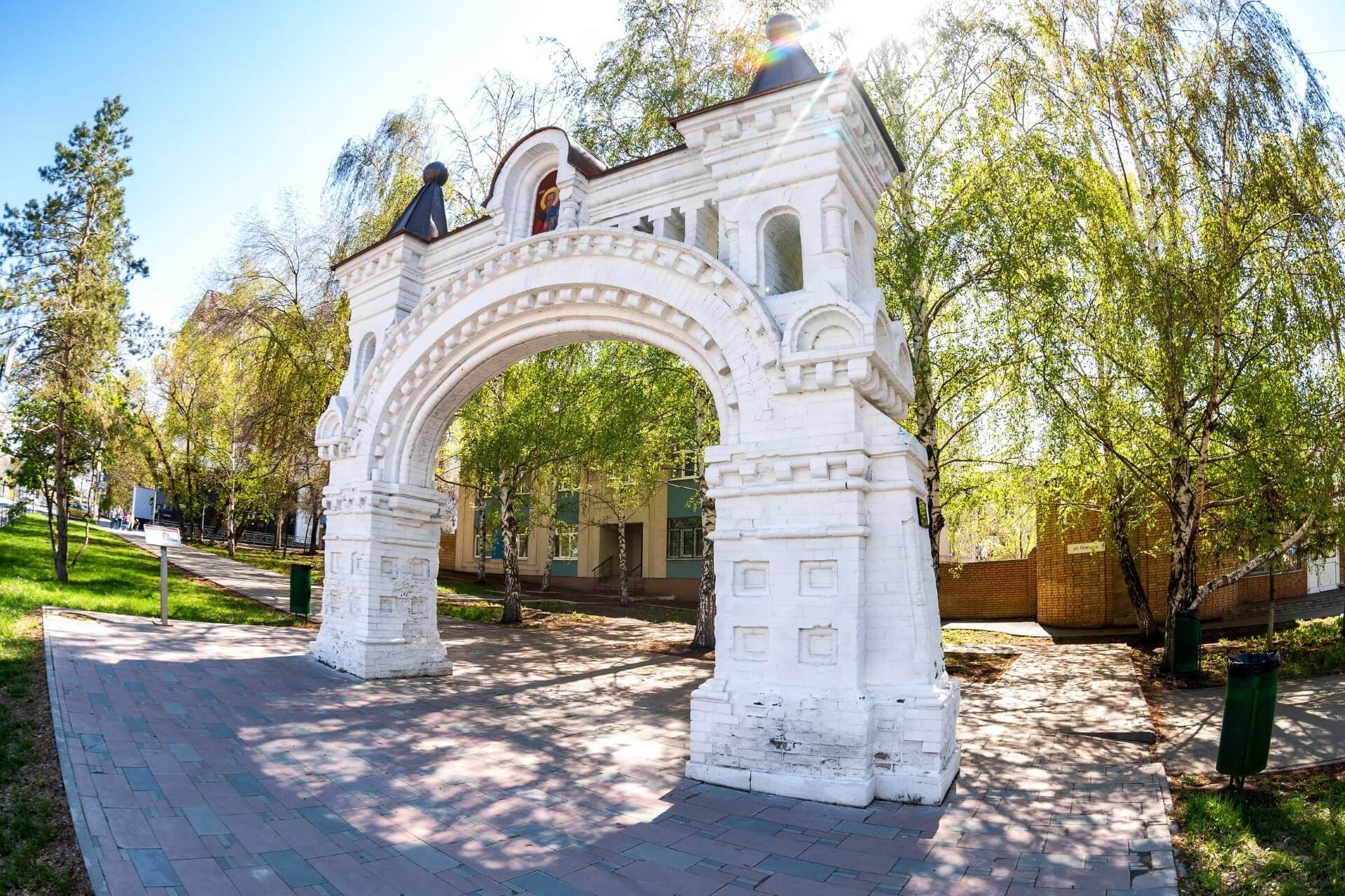Монастырские ворота, Самара