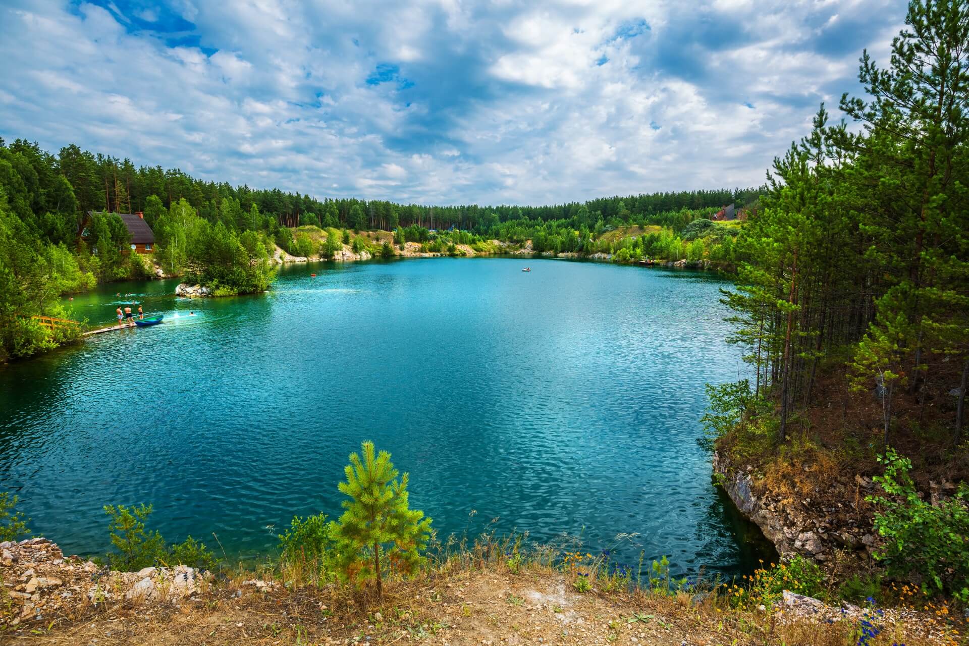 Мраморное озеро в Абрашино, Сибирский федеральный округ