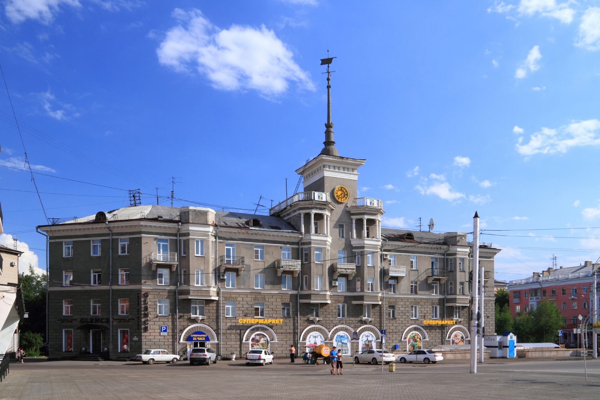 Дом под шпилем, Барнаул
